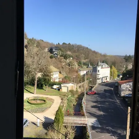 Magnifique Et Lumineux Au Coeur Du Sancy Апартаменты